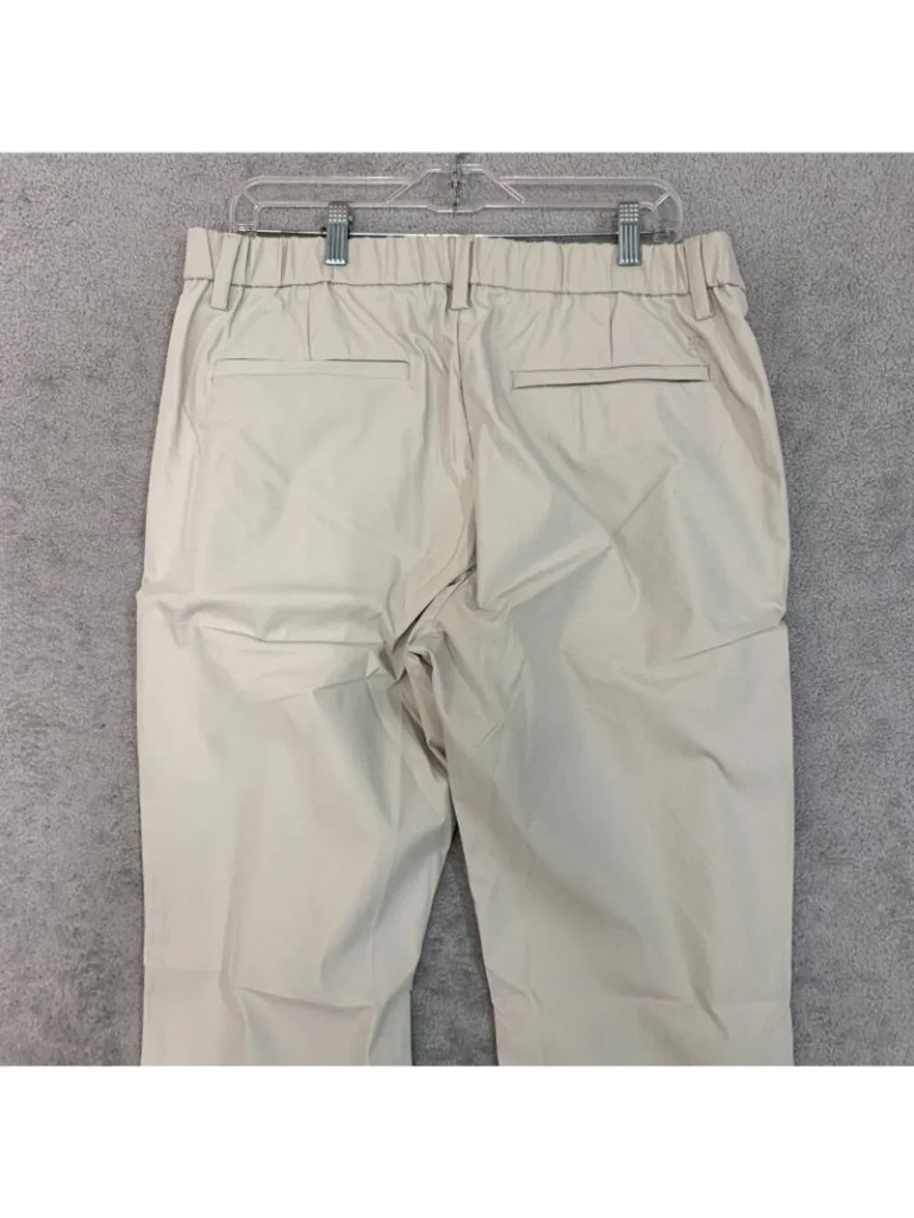 NWT Banana Republic Men’s 36X32 Beige Commuter Flex Tech Pants Polyester